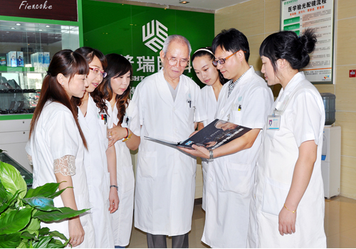新學期、新視野，醫(yī)學驗光配鏡開學特惠季
