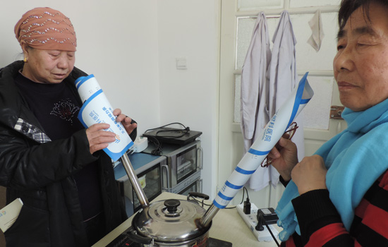 普瑞眼科走進(jìn)東菜園子社區(qū)衛(wèi)生服務(wù)站和黑甲山管委會