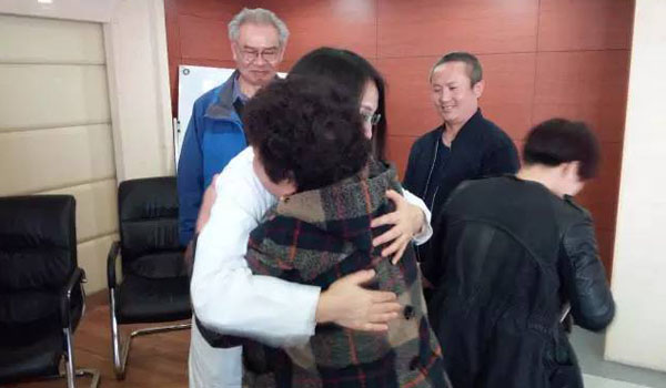 青光眼患者心理咨詢會(huì)，醫(yī)患互動(dòng)，真情相擁!