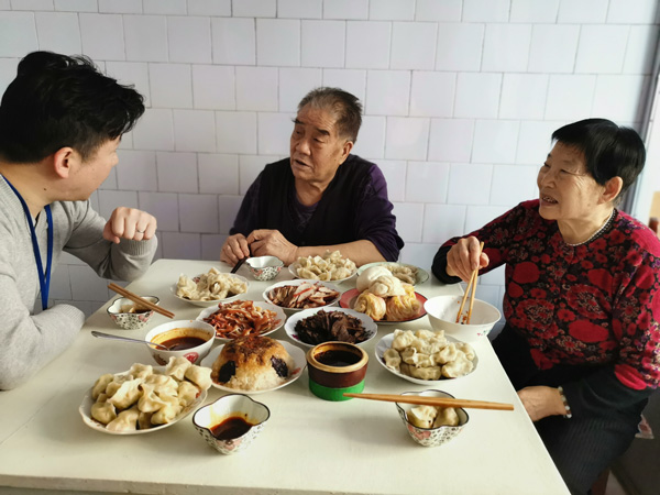 元宵慰問(wèn)送祝福，濃濃關(guān)愛(ài)暖人心